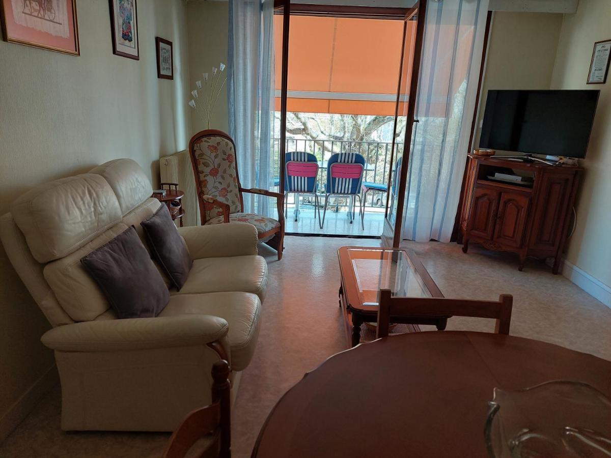 Apartment Location Saisonniere T3 Centre